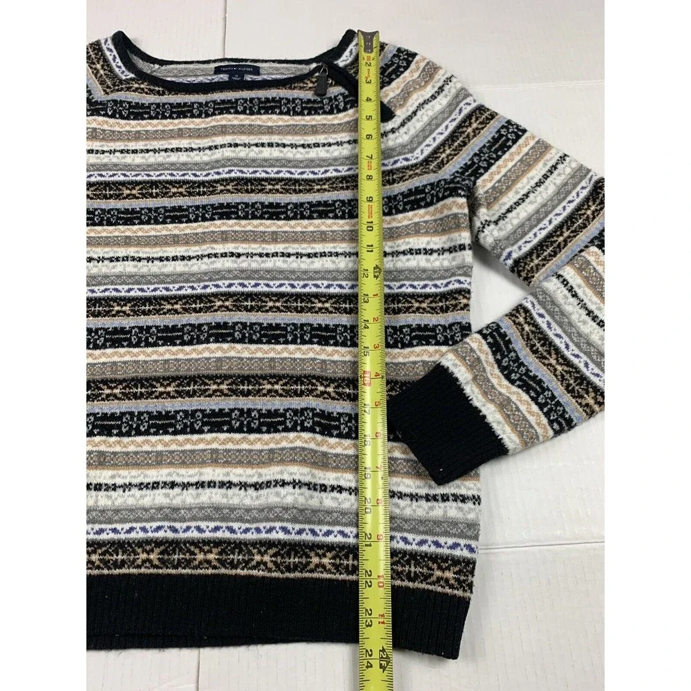 Tommy Hilfiger Men's Medium Gray Sweater Stripe Pullover Crew Knit Casual